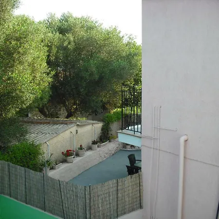 σαραντησ μαρκόπουλος Casa de Férias