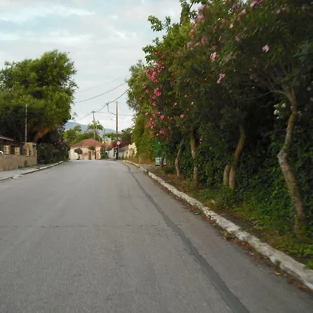 Prázdninový dům σαραντησ μαρκόπουλος Lakíthra
